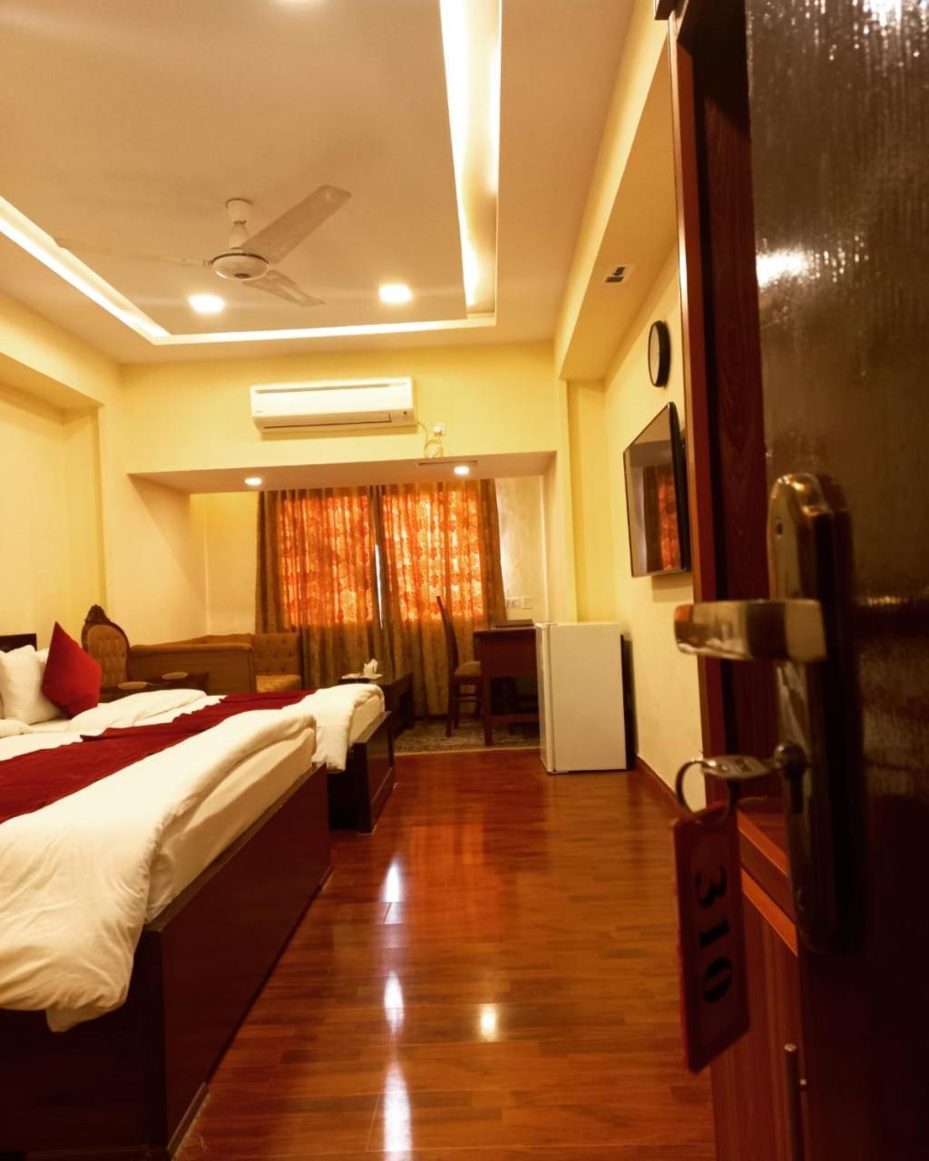 Diplomat Hotel اسلام اباد المظهر الخارجي الصورة