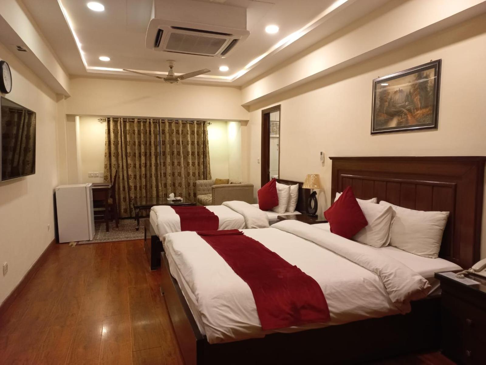Diplomat Hotel اسلام اباد المظهر الخارجي الصورة