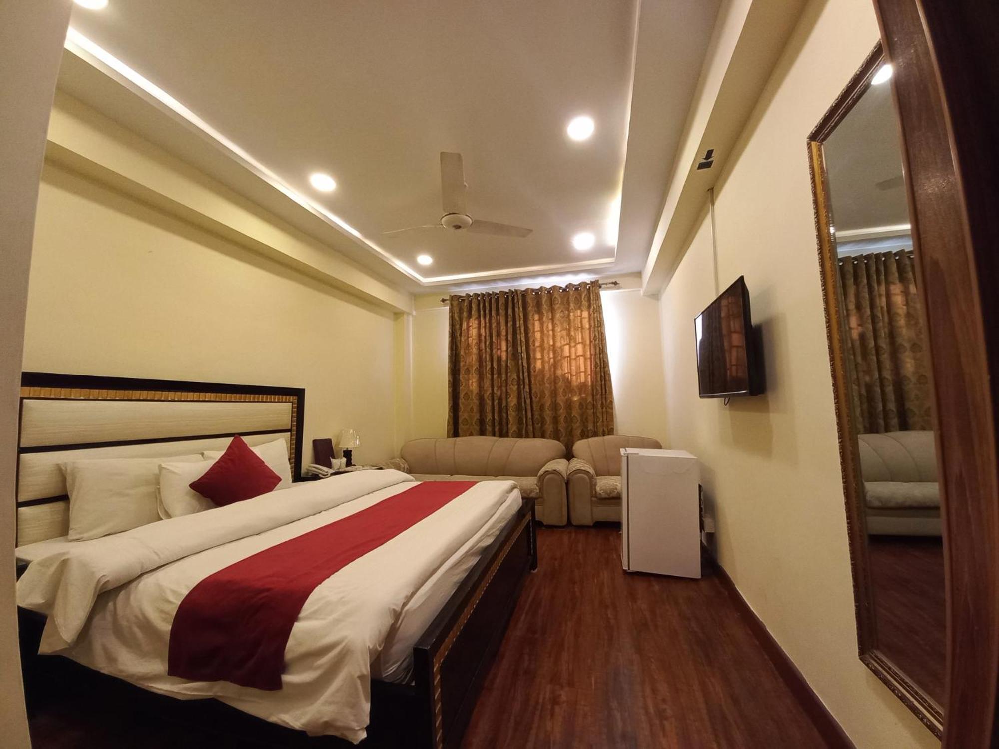 Diplomat Hotel اسلام اباد المظهر الخارجي الصورة