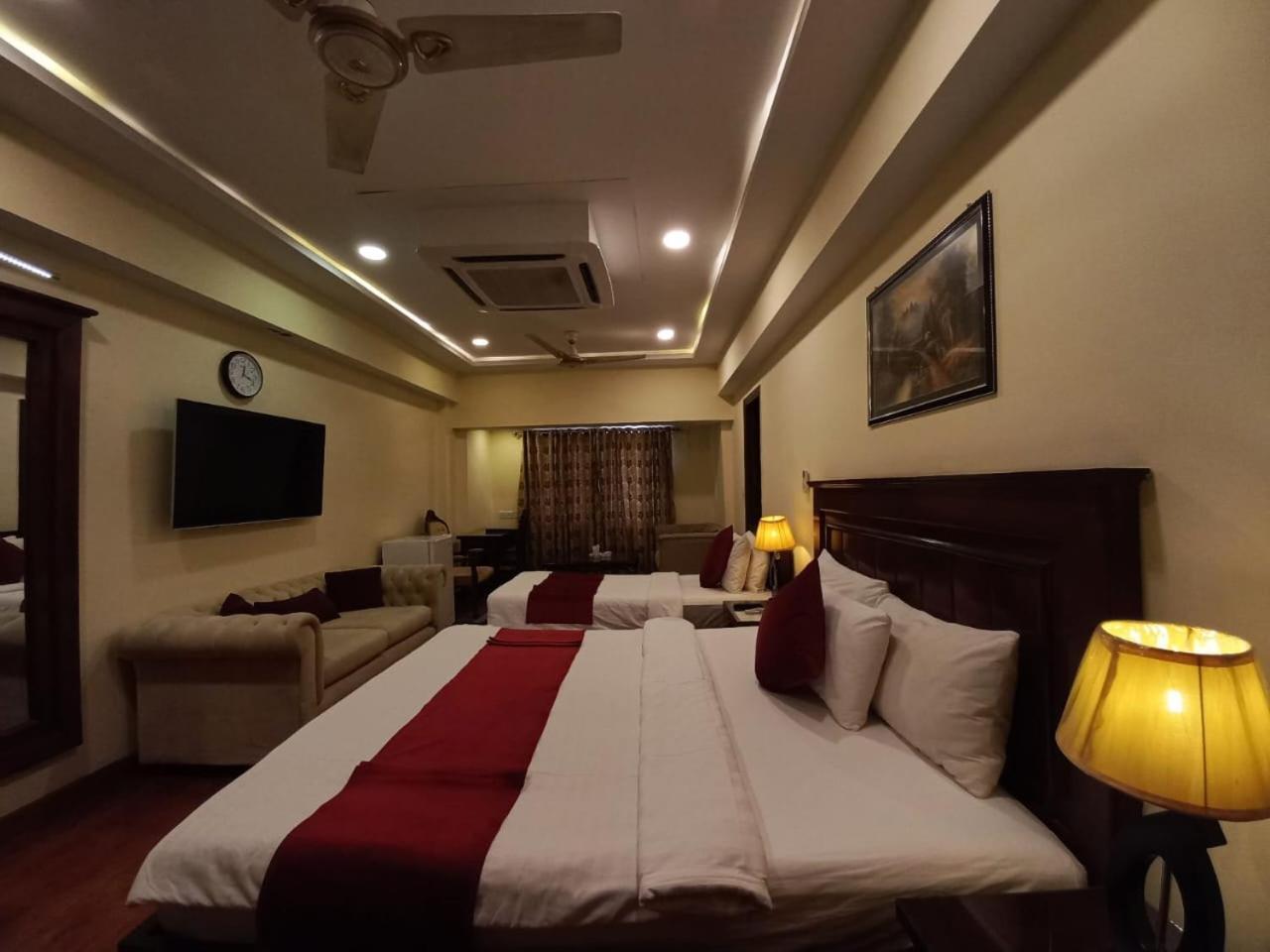 Diplomat Hotel اسلام اباد المظهر الخارجي الصورة